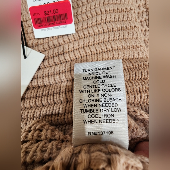 Women's NWT Rachel Zoe thick knit mock neck sleeve-less sweater - Picture 9 of 9